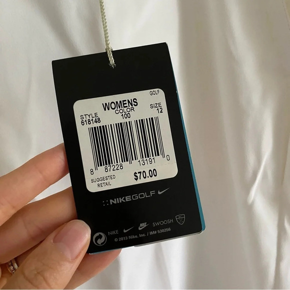 NWT NIKE White Mid Rise Bermuda Golf Shorts  10 1/2” Size 12 - Picture 3 of 10